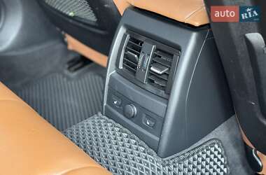 Седан BMW 3 Series 2012 в 