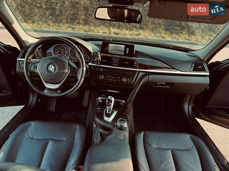 Седан BMW 3 Series 2013 в Львові
