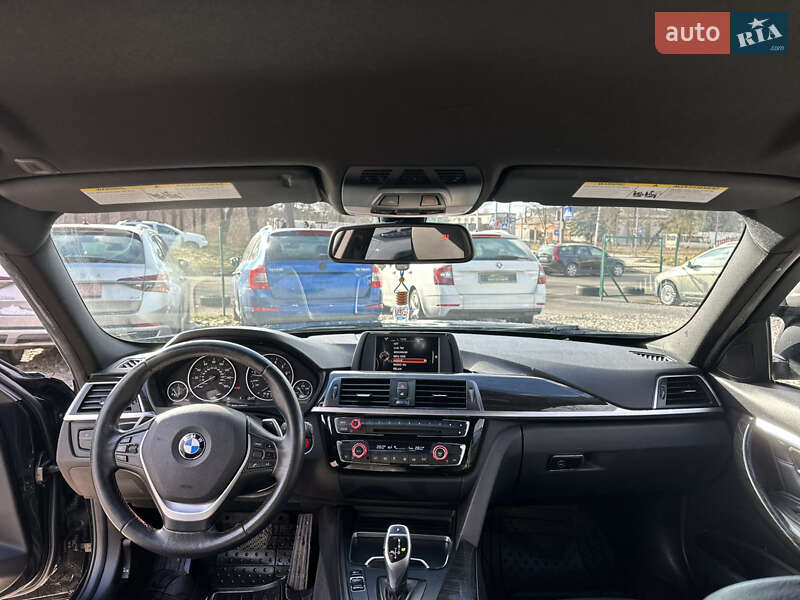 Седан BMW 3 Series 2016 в Ровно