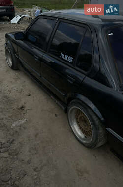Седан BMW 3 Series 1985 в 