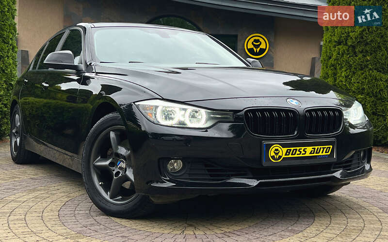Седан BMW 3 Series 2013 в Львові