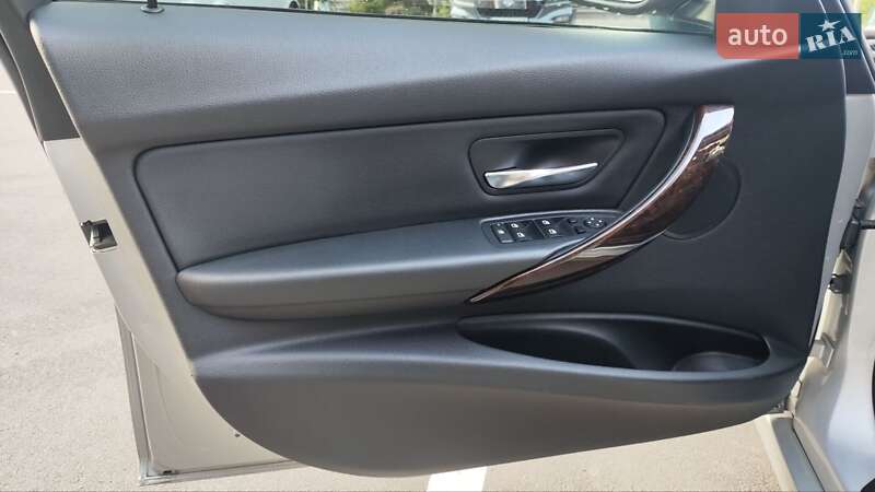 Седан BMW 3 Series 2014 в Киеве