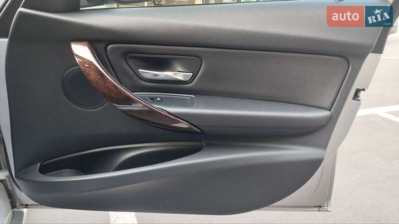 Седан BMW 3 Series 2014 в Киеве