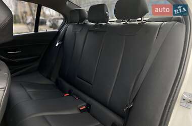Седан BMW 3 Series 2014 в 