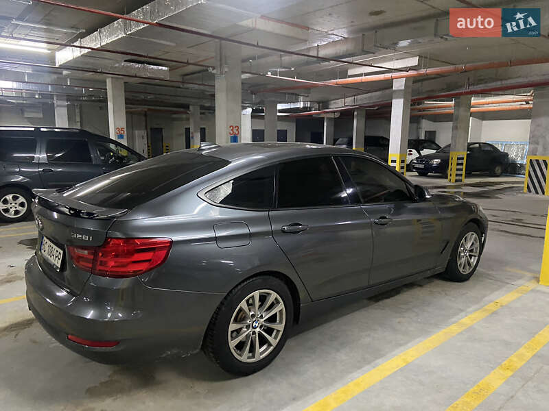 Седан BMW 3 Series 2014 в Львові
