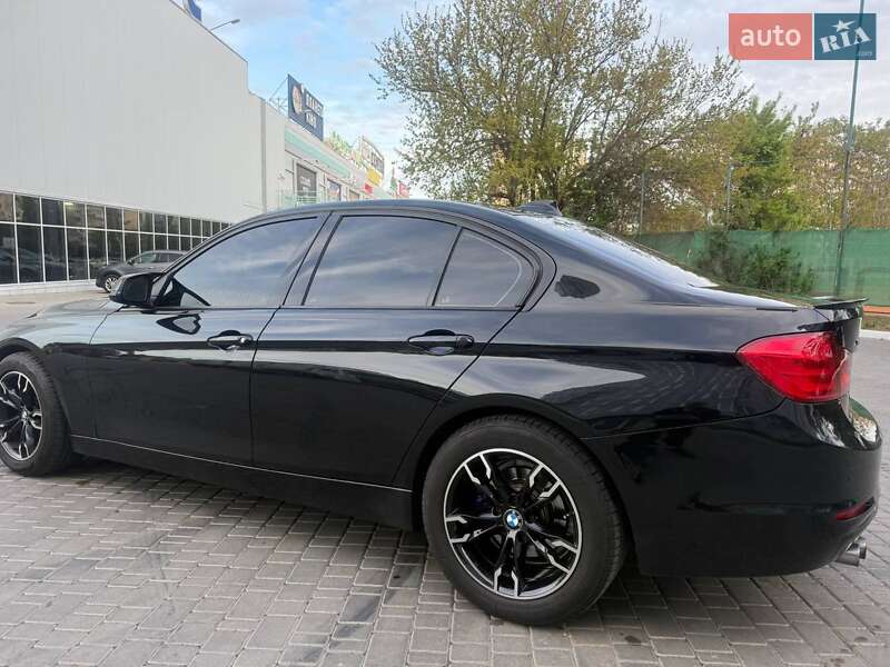 Седан BMW 3 Series 2013 в Одесі