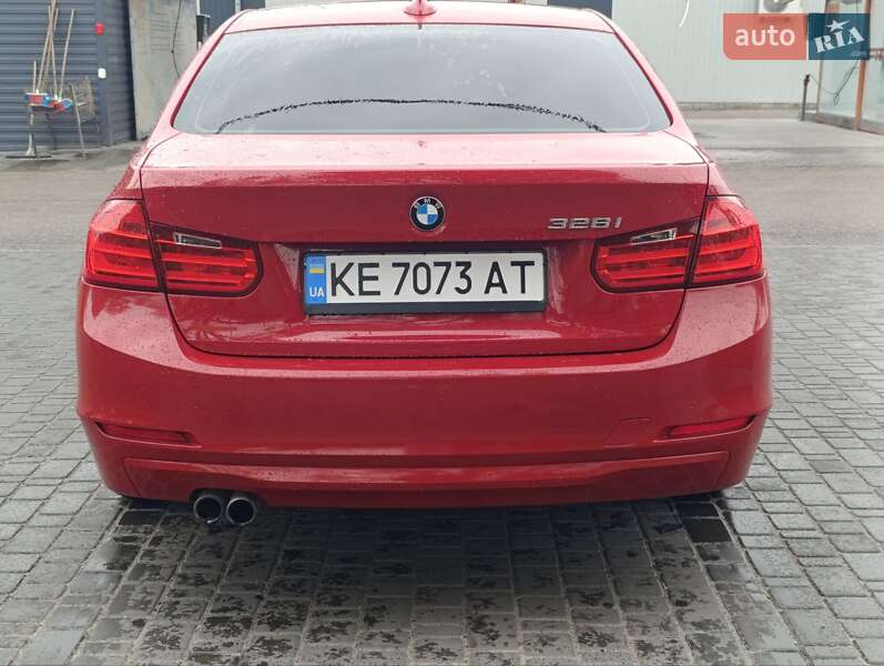 Седан BMW 3 Series 2014 в Кам'янському