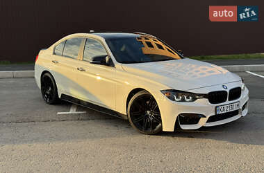 Седан BMW 3 Series 2013 в Умані