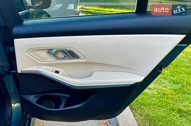 Седан BMW 3 Series 2021 в 