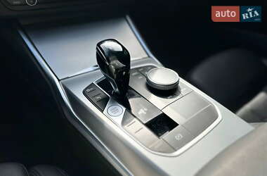Седан BMW 3 Series 2020 в 