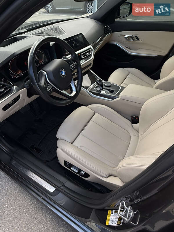 Седан BMW 3 Series 2019 в Києві