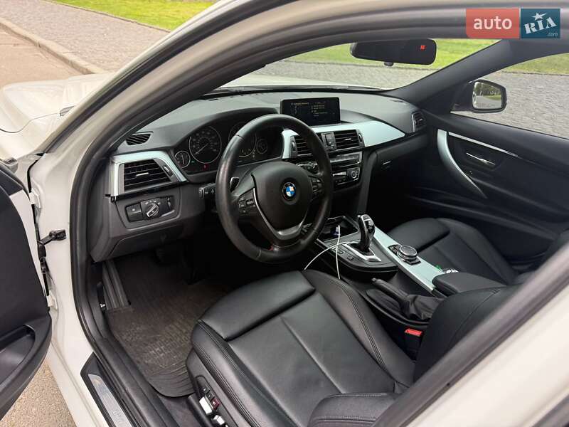 Седан BMW 3 Series 2016 в Києві