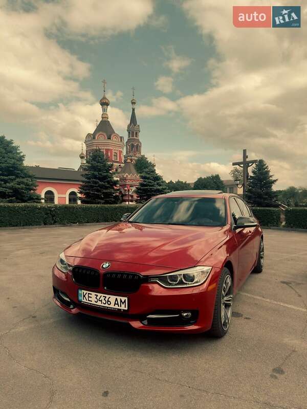 Седан BMW 3 Series 2015 в Кам'янському