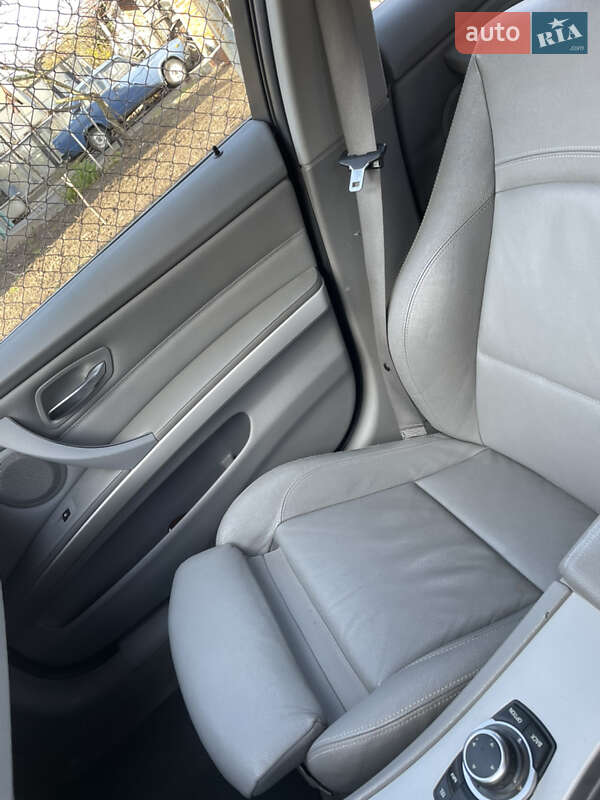 Універсал BMW 3 Series 2011 в Львові
