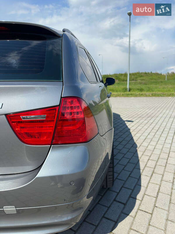 Универсал BMW 3 Series 2009 в Львове фото 16 Универсал BMW 3 Series 2009 в Львове