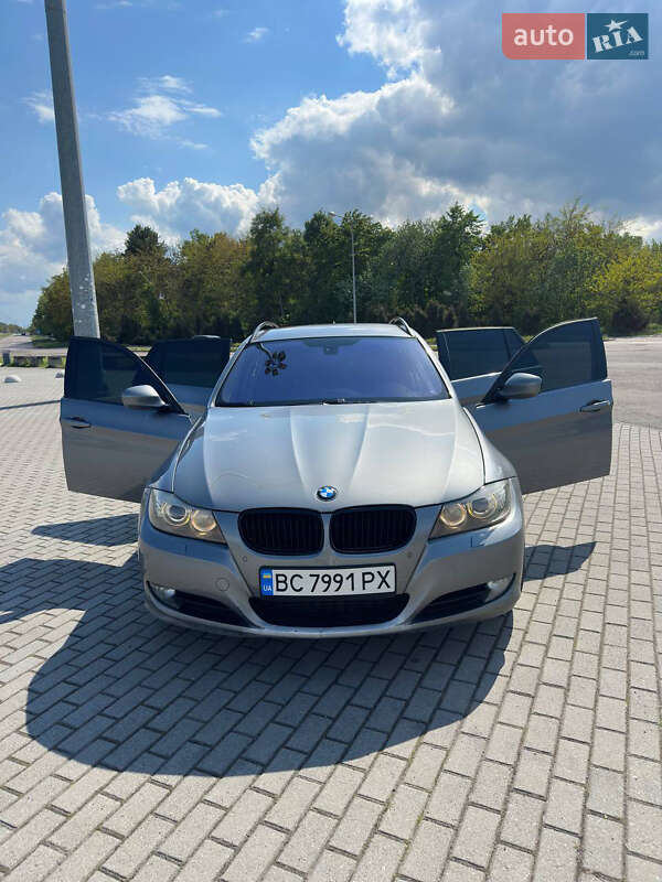 Универсал BMW 3 Series 2009 в Львове фото 26 Универсал BMW 3 Series 2009 в Львове