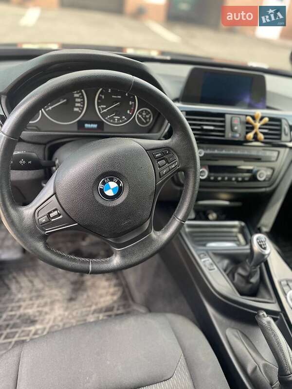Универсал BMW 3 Series 2012 в Кривом Роге фото 36 Универсал BMW 3 Series 2012 в Кривом Роге