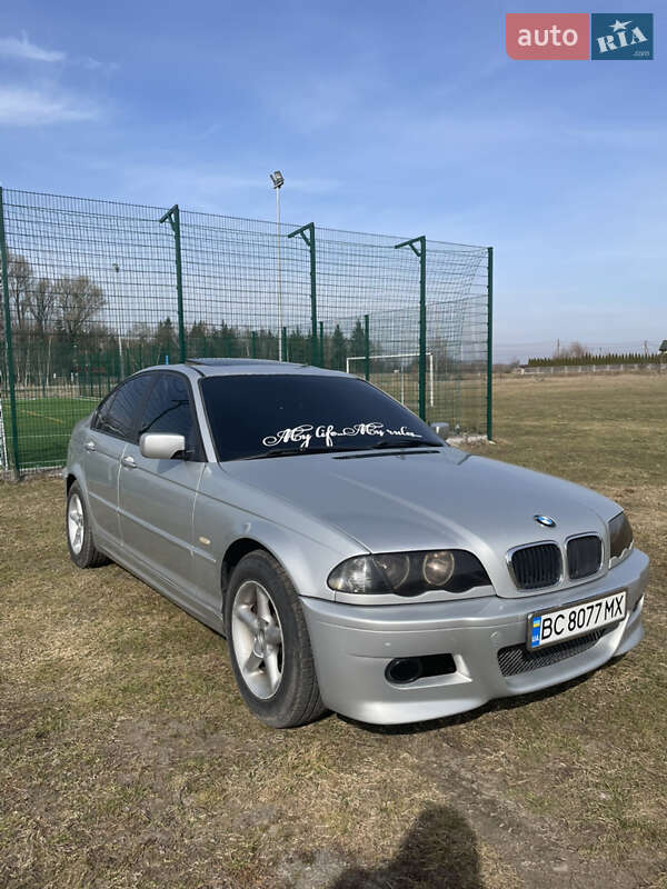 Седан BMW 3 Series 2000 в Великих Мостах