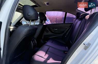Седан BMW 3 Series 2015 в 