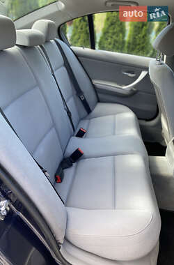 Седан BMW 3 Series 2005 в 