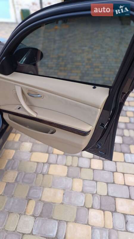 Седан BMW 3 Series 2005 в Гадяче