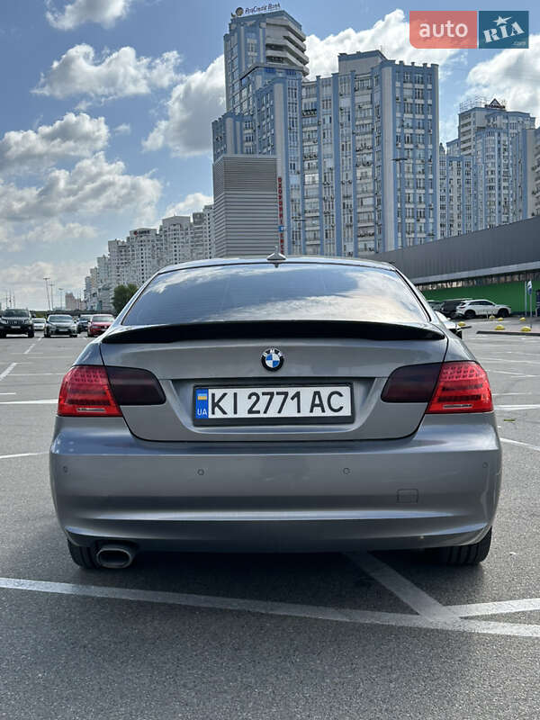 Купе BMW 3 Series 2011 в Києві