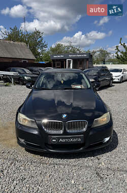 Седан BMW 3 Series 2010 в 
