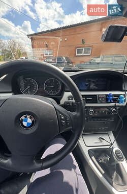 Седан BMW 3 Series 2010 в 
