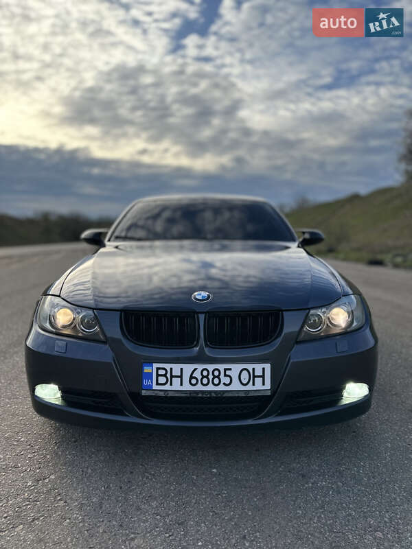 Седан BMW 3 Series 2006 в Одессе