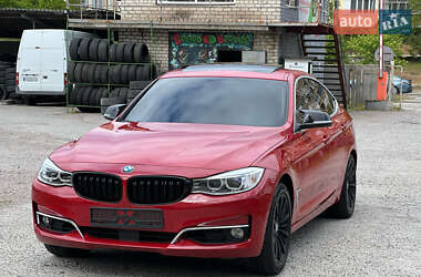 Седан BMW 3 Series 2015 в Киеве
