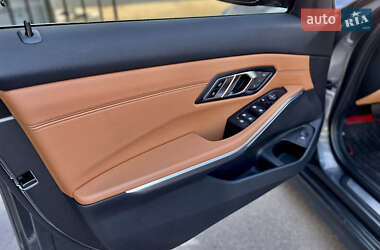 Седан BMW 3 Series 2019 в 