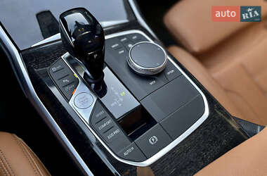 Седан BMW 3 Series 2019 в 