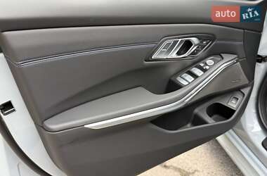 Седан BMW 3 Series 2025 в 