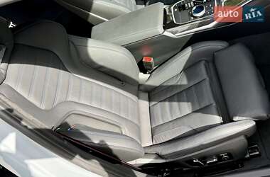 Седан BMW 3 Series 2025 в 