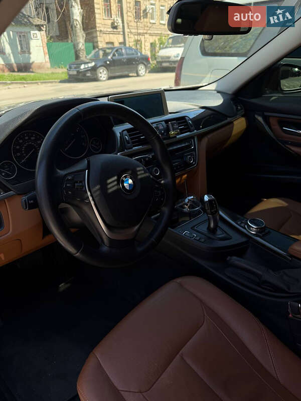 Седан BMW 3 Series 2014 в Запорожье