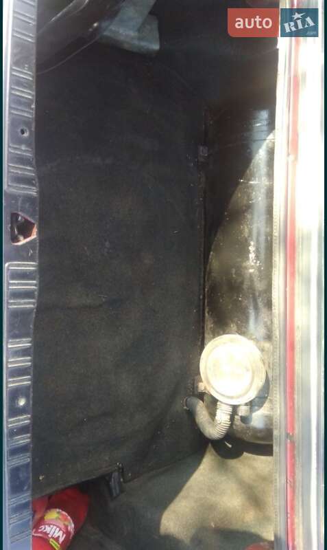 Седан BMW 3 Series 1987 в Константиновке (Краматорского района) фото 10 Седан BMW 3 Series 1987 в Константиновке (Краматорского района)