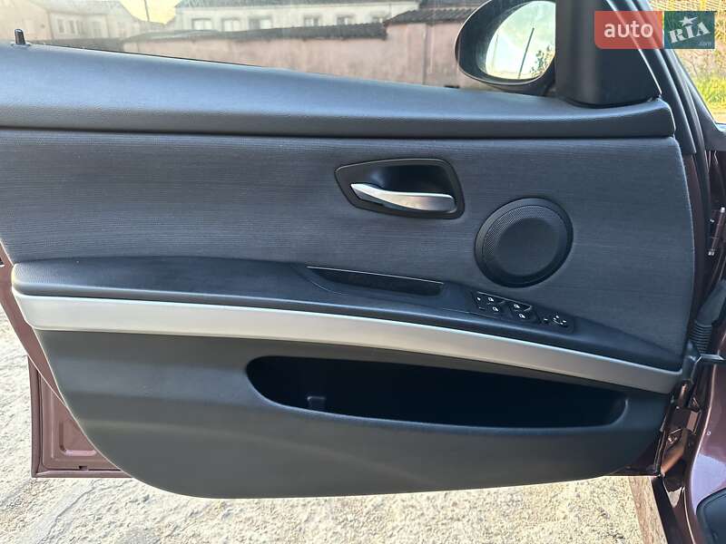 Седан BMW 3 Series 2006 в Одесі