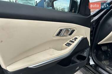 Седан BMW 3 Series 2023 в 