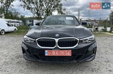 Седан BMW 3 Series 2023 в 