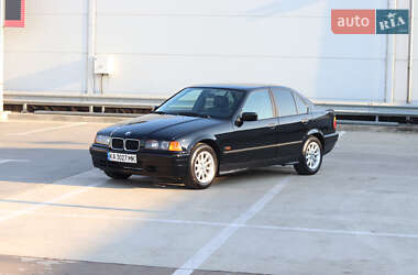 Седан BMW 3 Series 1995 в Києві