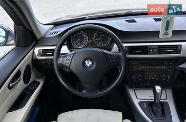 Седан BMW 3 Series 2005 в 