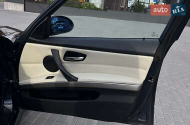 Седан BMW 3 Series 2005 в 