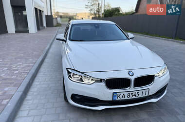Седан BMW 3 Series 2016 в 