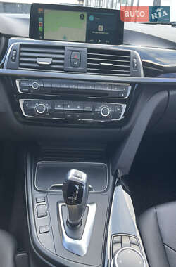 Седан BMW 3 Series 2016 в 