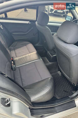 Седан BMW 3 Series 2002 в 