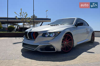 Купе BMW 3 Series 2011 в 