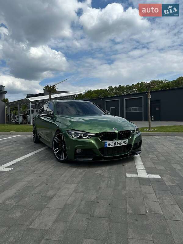 Седан BMW 3 Series 2017 в Луцке