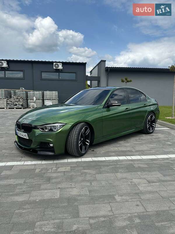 Седан BMW 3 Series 2017 в Луцке