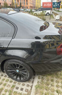 Седан BMW 3 Series 2011 в 