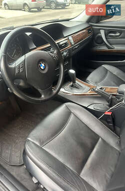 Седан BMW 3 Series 2011 в 